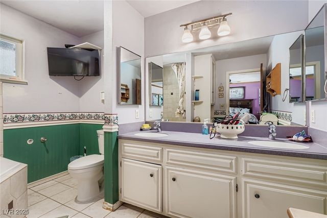 4465 Emerald Avenue, Las Vegas, NV 89120