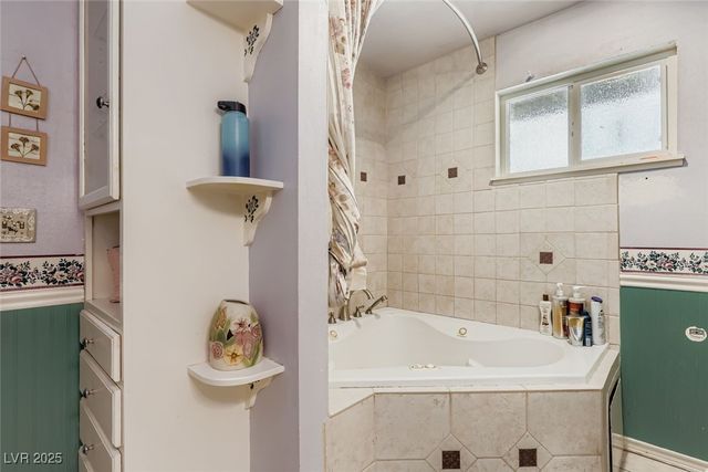 4465 Emerald Avenue, Las Vegas, NV 89120