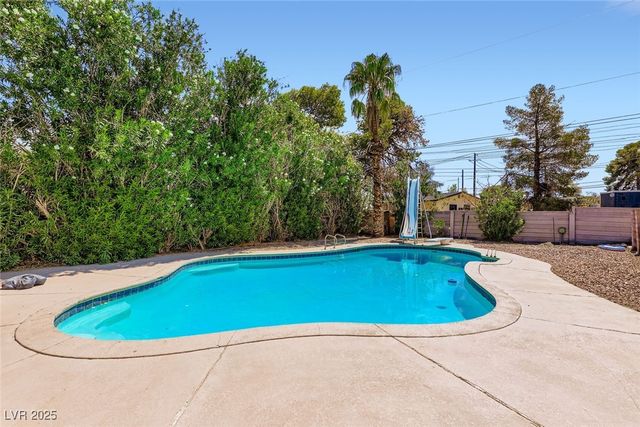 4465 Emerald Avenue, Las Vegas, NV 89120