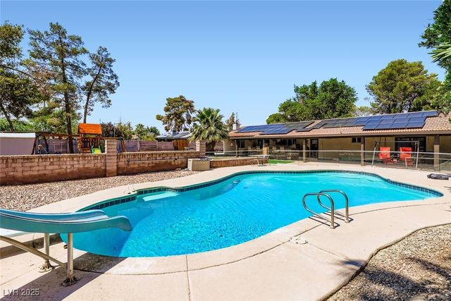 4465 Emerald Avenue, Las Vegas, NV 89120