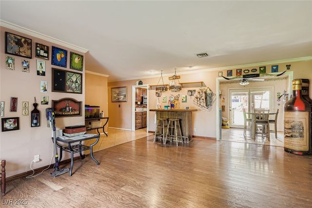 4465 Emerald Avenue, Las Vegas, NV 89120