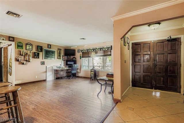 4465 Emerald Avenue, Las Vegas, NV 89120