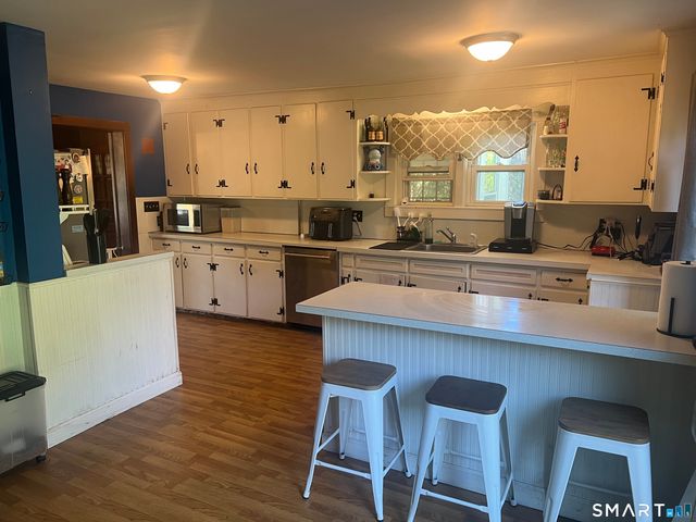 527 Lake Street, Manchester, CT 06042