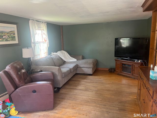 527 Lake Street, Manchester, CT 06042