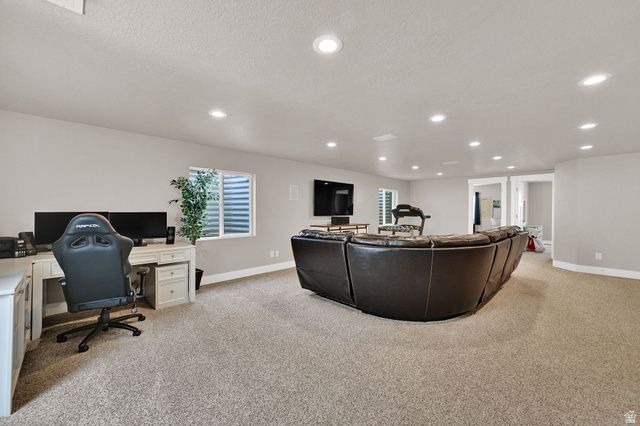 464 S HARMONY DR, Layton, UT 84041