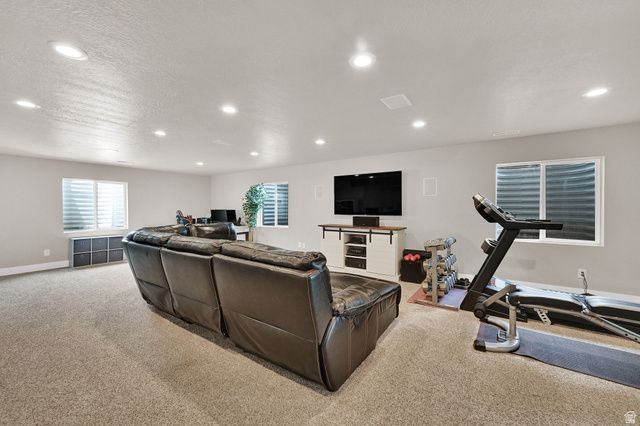464 S HARMONY DR, Layton, UT 84041