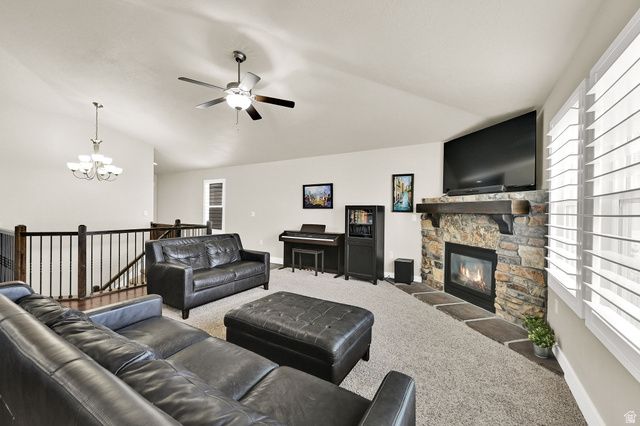 464 S HARMONY DR, Layton, UT 84041
