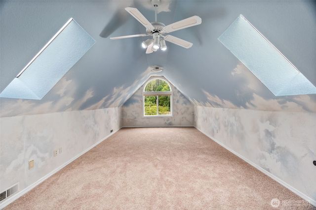 3725 Hollywood Drive NE, Olympia, WA 98516