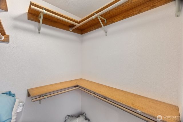 3725 Hollywood Drive NE, Olympia, WA 98516