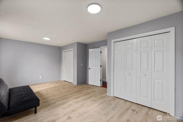 3725 Hollywood Drive NE, Olympia, WA 98516