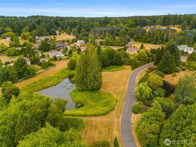 3725 Hollywood Drive NE, Olympia, WA 98516