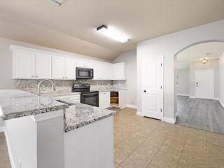 2027 Fair Weather Drive, Lancaster, TX 75146
