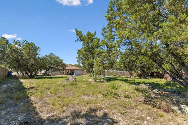 6005 La Mesa ST, Lago Vista, TX 78645