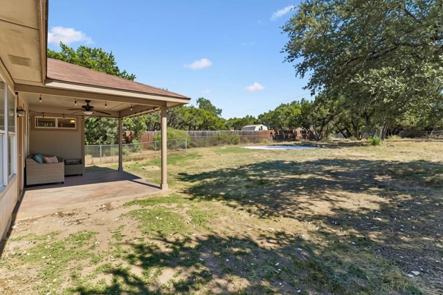 6005 La Mesa ST, Lago Vista, TX 78645