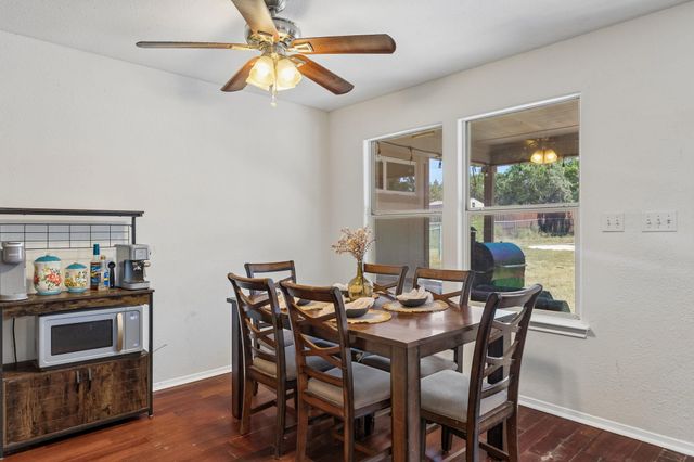 6005 La Mesa ST, Lago Vista, TX 78645