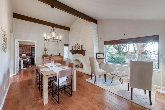 6090 Amber Avenue, Clovis, CA 93619