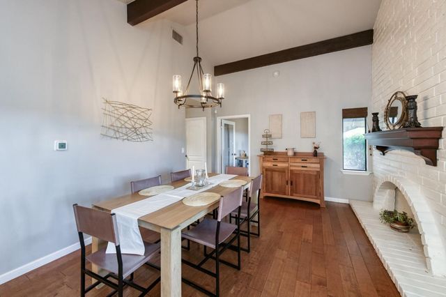 6090 Amber Avenue, Clovis, CA 93619