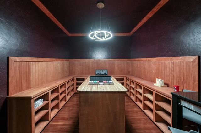 6090 Amber Avenue, Clovis, CA 93619