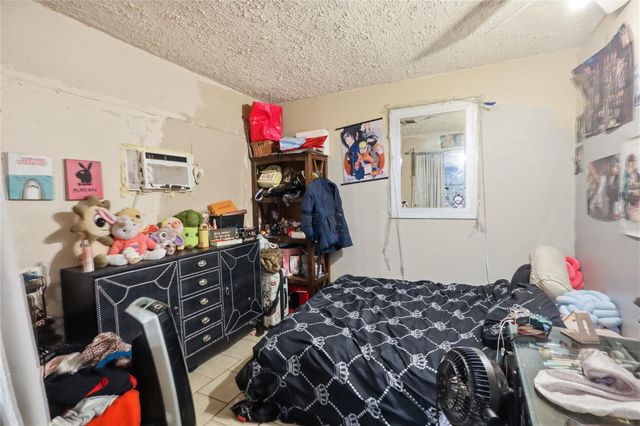 8830 Brackley Lane, Houston, TX 77088