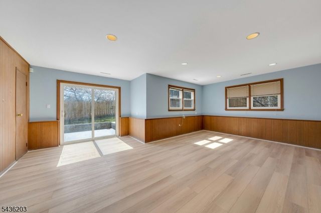 162 Grove Ave, Verona Twp., NJ 07044