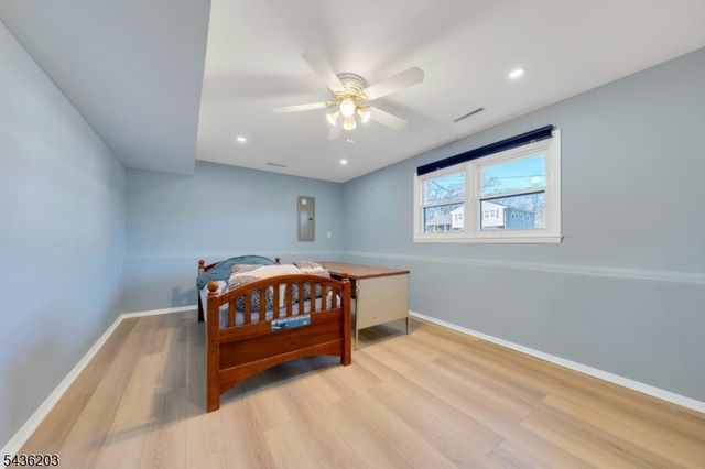 162 Grove Ave, Verona Twp., NJ 07044
