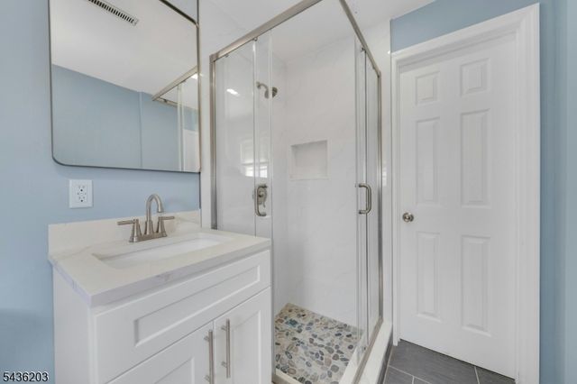 162 Grove Ave, Verona Twp., NJ 07044
