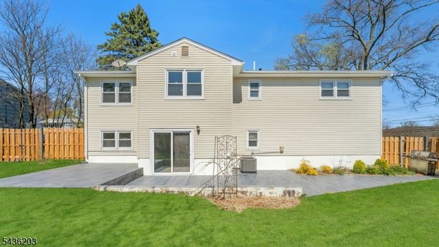 162 Grove Ave, Verona Twp., NJ 07044
