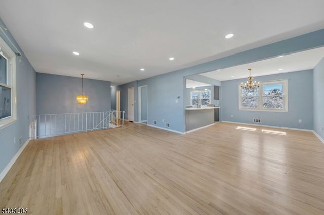 162 Grove Ave, Verona Twp., NJ 07044