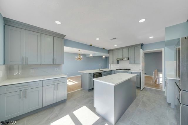 162 Grove Ave, Verona Twp., NJ 07044