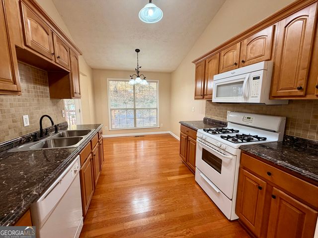 604 Victorian Circle, Dallas, GA 30157