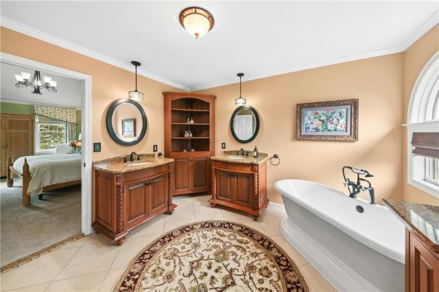 1830 Pear Court, Upper Macungie Twp, PA 18051