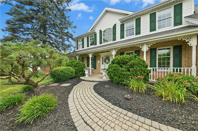 1830 Pear Court, Upper Macungie Twp, PA 18051