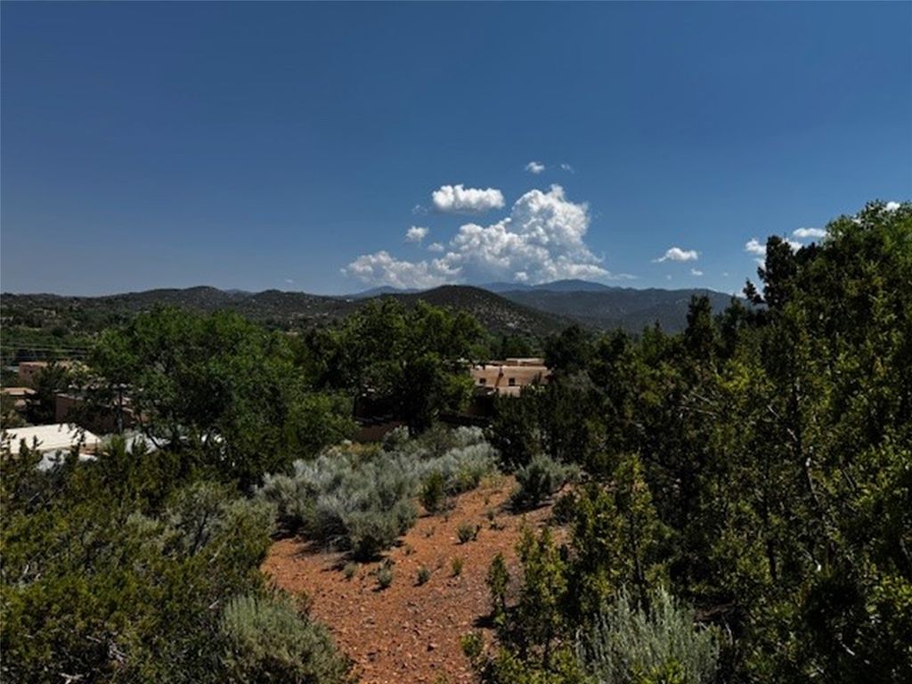 0 Camino San Acacio, Santa Fe, NM 87505
