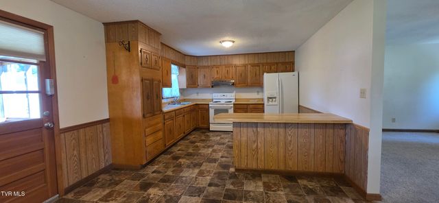 141 Mayfield Drive, Elizabethton, TN 37643