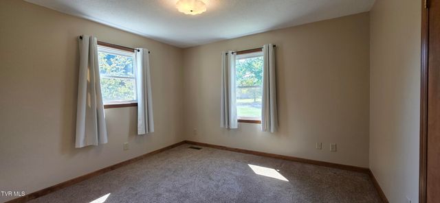 141 Mayfield Drive, Elizabethton, TN 37643