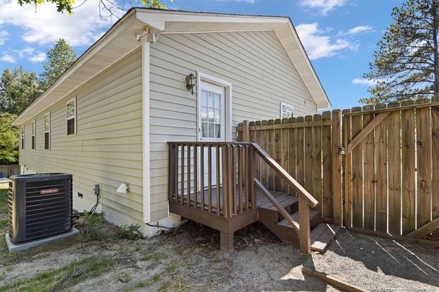 137 Fullers Way, Aberdeen, NC 28315