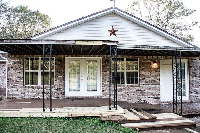 112 Golf Course Drive, Crestview, FL 32536