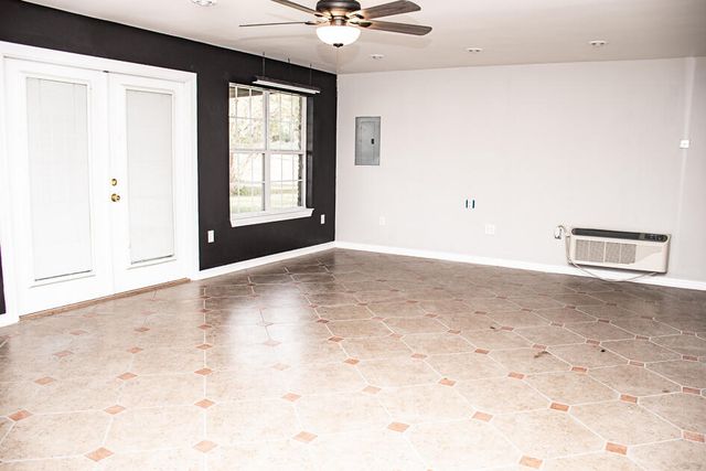 112 Golf Course Drive, Crestview, FL 32536