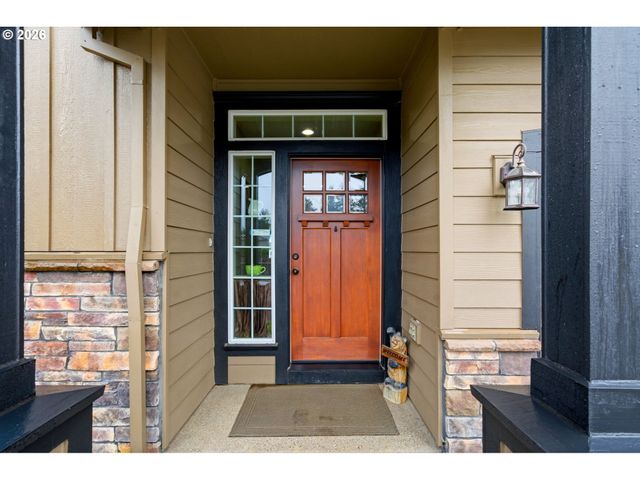 8117 COX Ln, Gladstone, OR 97027