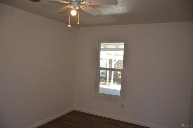 237 Smith Avenue, Lemoore, CA 93245