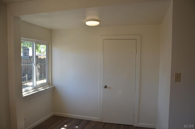 237 Smith Avenue, Lemoore, CA 93245