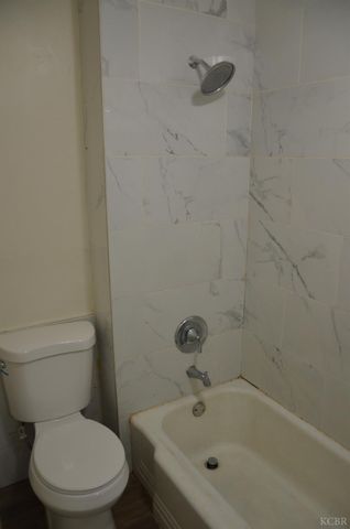 237 Smith Avenue, Lemoore, CA 93245