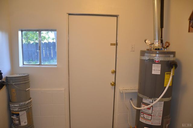 237 Smith Avenue, Lemoore, CA 93245