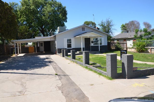 237 Smith Avenue, Lemoore, CA 93245