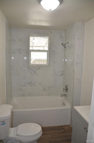 237 Smith Avenue, Lemoore, CA 93245