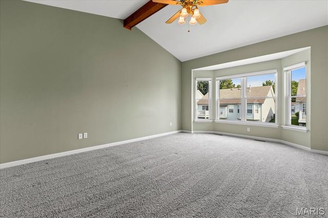 253 Strayhorn Drive, St Peters, MO 63376