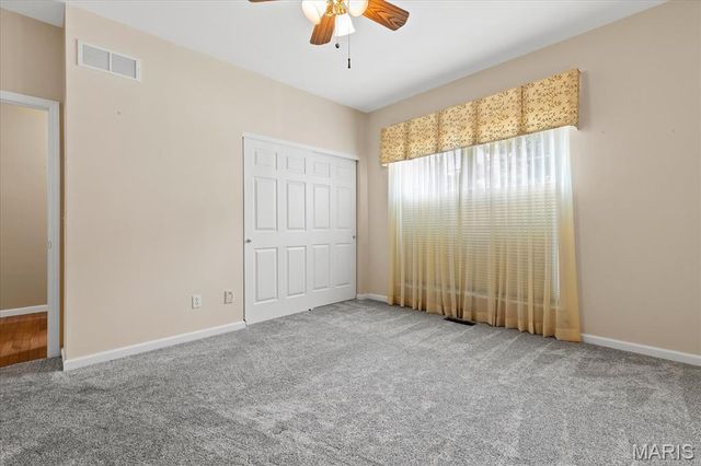 253 Strayhorn Drive, St Peters, MO 63376