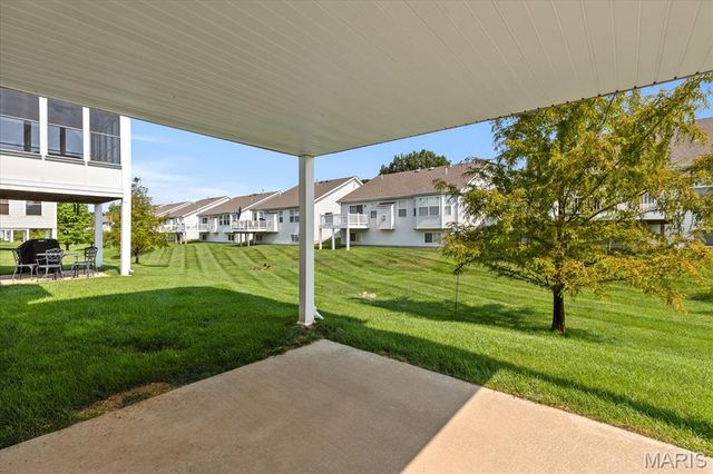 253 Strayhorn Drive, St Peters, MO 63376