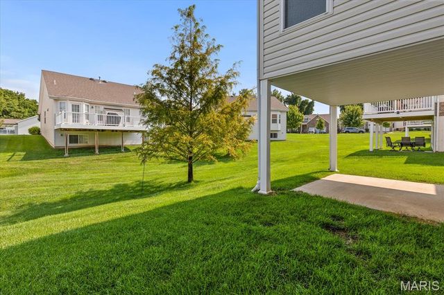 253 Strayhorn Drive, St Peters, MO 63376