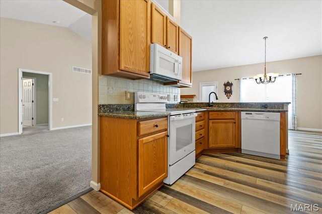 253 Strayhorn Drive, St Peters, MO 63376